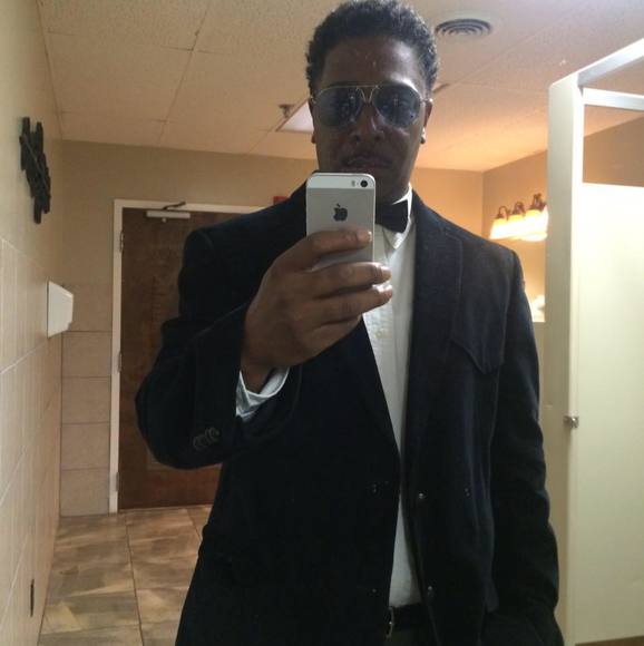 Meet your Posher, Dion - Picture 1 of 1